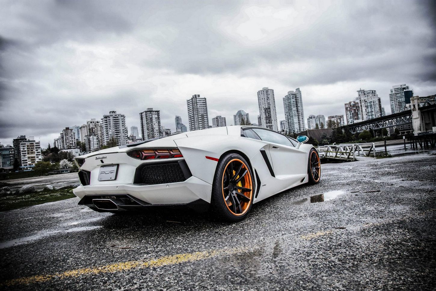 All You Need to Know Before Renting Lamborghini in Dubai